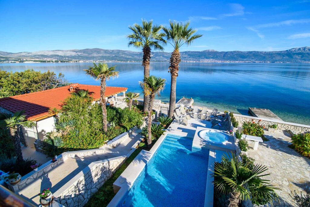 Palm-Tree-Villa,-Slatine,-Ciovo,-Trogir,-Split-Riviera-(7)