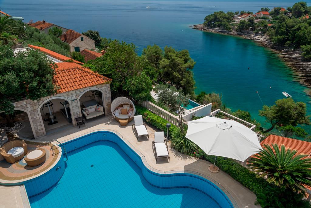 Villa Godistar, Sumartin Bay, Brac Island (32)