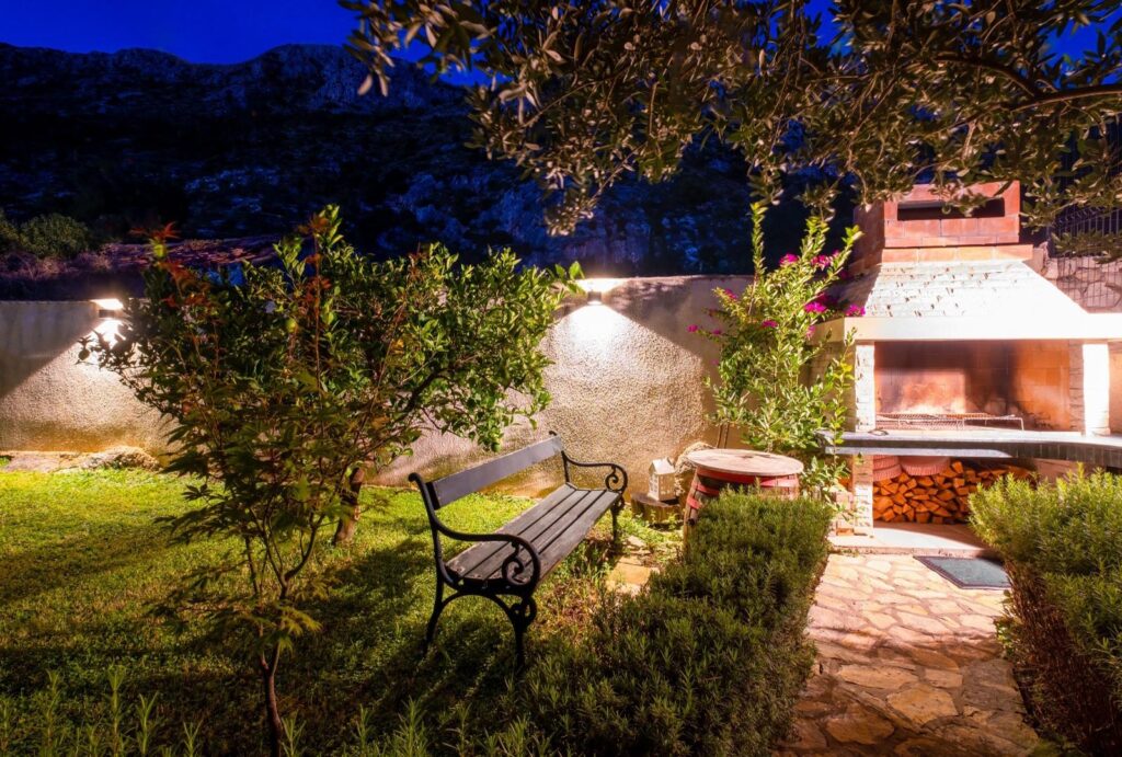 Villa-Anamaria,-Mlini-Bay,-Dubrovnik-Riviera-7