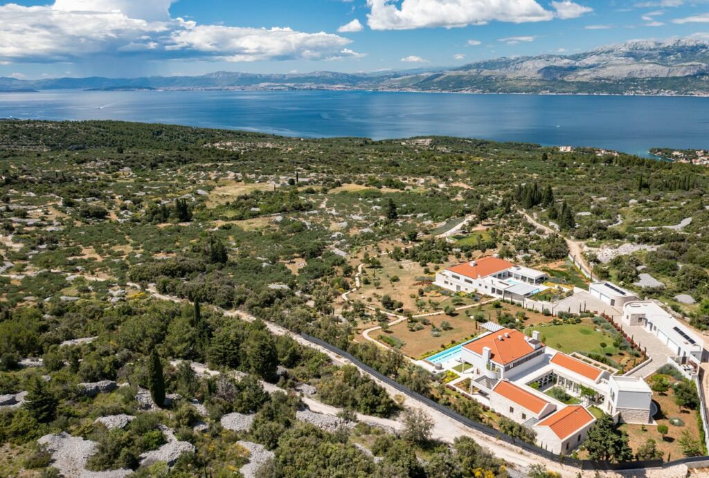 Villa-Lucia,-Skrip,-Brac-Island-(1)